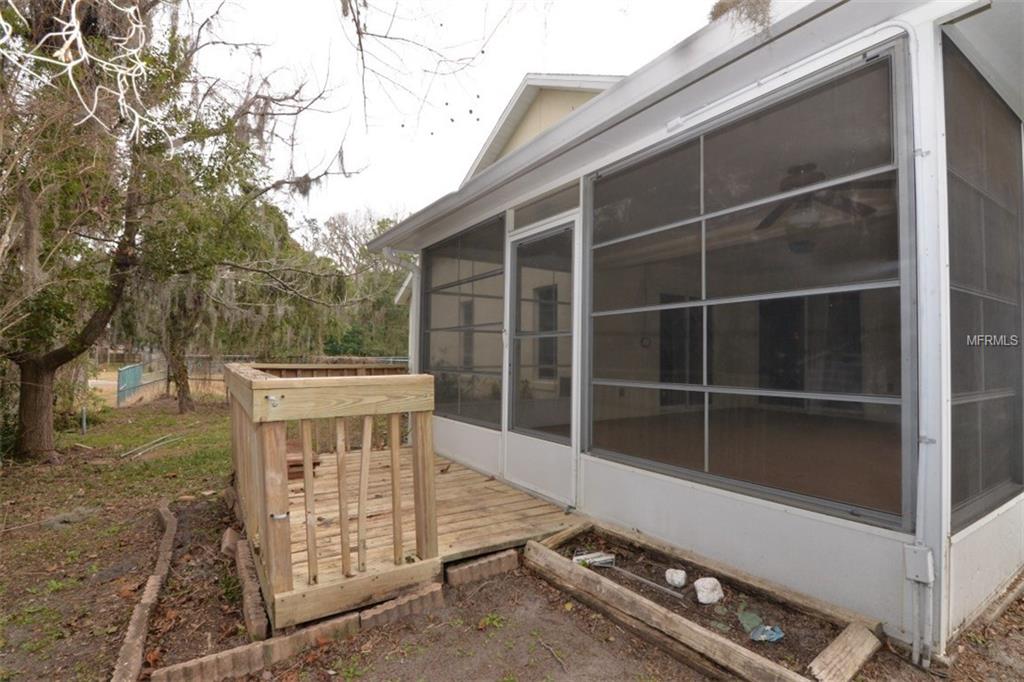 365 BAY STREET, APOPKA, Florida 32712, 3 Bedrooms Bedrooms, 8 Rooms Rooms,2 BathroomsBathrooms,Residential,For sale,BAY,O5558088