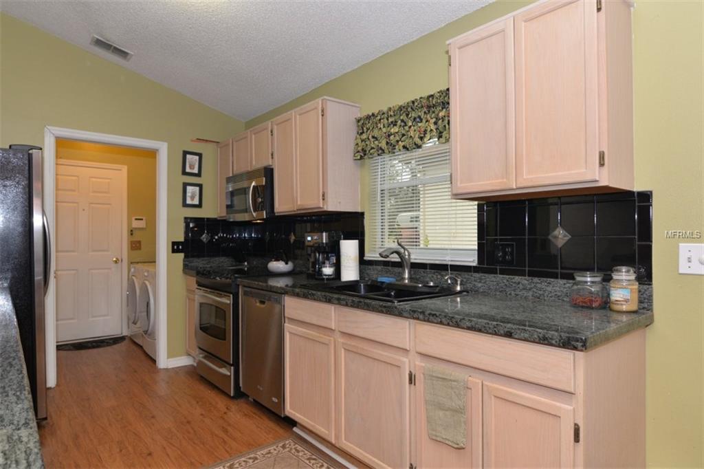 365 BAY STREET, APOPKA, Florida 32712, 3 Bedrooms Bedrooms, 8 Rooms Rooms,2 BathroomsBathrooms,Residential,For sale,BAY,O5558088