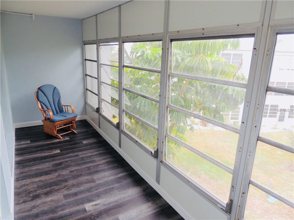 8080 112TH STREET, SEMINOLE, Florida 33772, 2 Bedrooms Bedrooms, 5 Rooms Rooms,1 BathroomBathrooms,Residential,For sale,112TH,U7845744