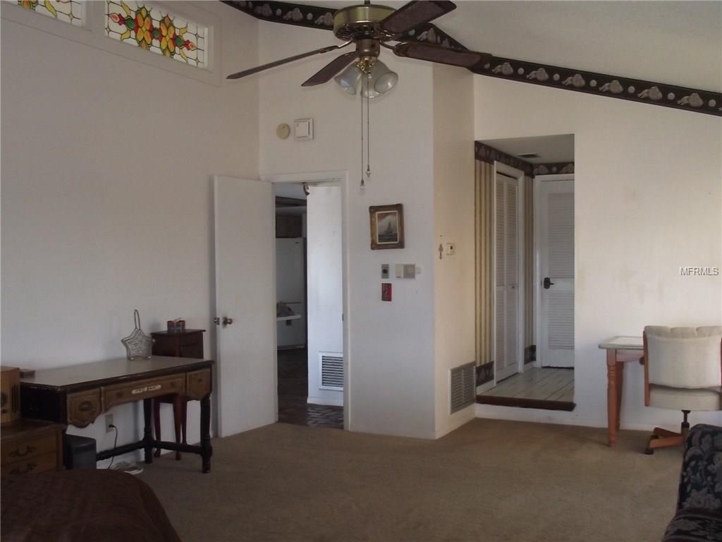 395 OCEANVIEW AVENUE, PALM HARBOR, Florida 34683, 3 Bedrooms Bedrooms, 8 Rooms Rooms,2 BathroomsBathrooms,Residential,For sale,OCEANVIEW,U7846721