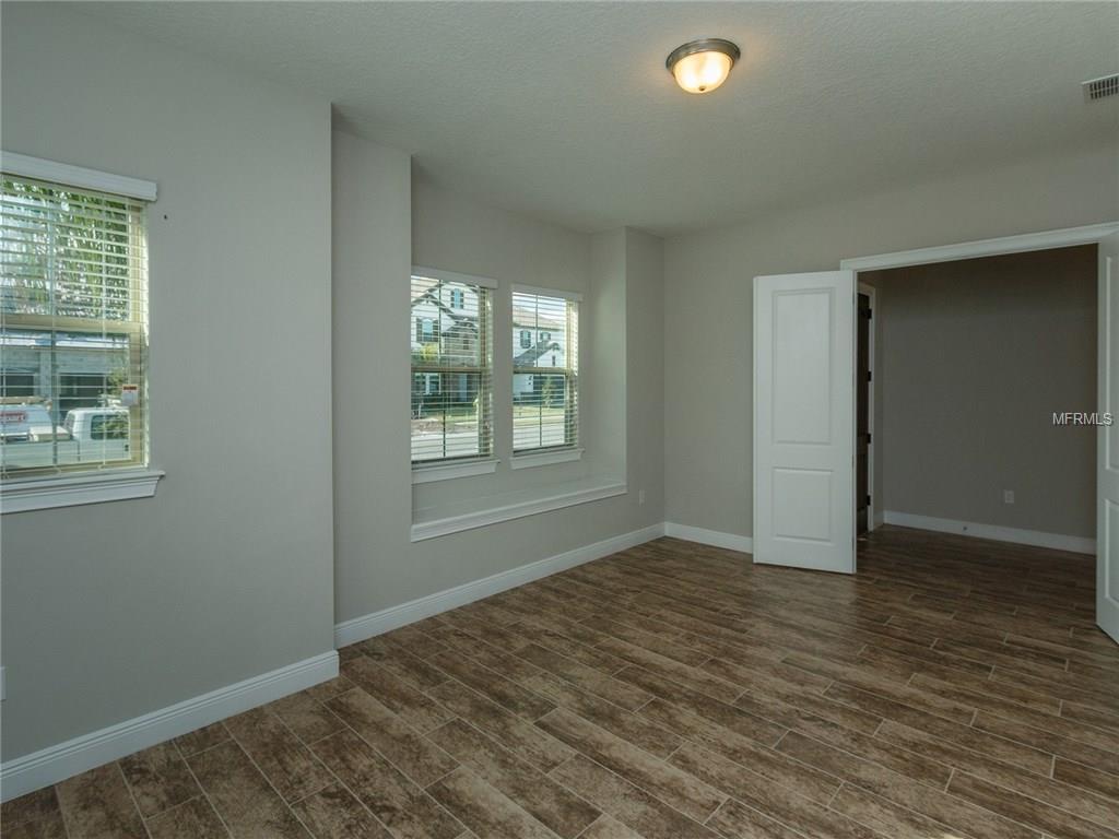 7956 CHILTON DRIVE, ORLANDO, Florida 32836, 6 Bedrooms Bedrooms, 3 Rooms Rooms,4 BathroomsBathrooms,Residential,For sale,CHILTON,O5442242