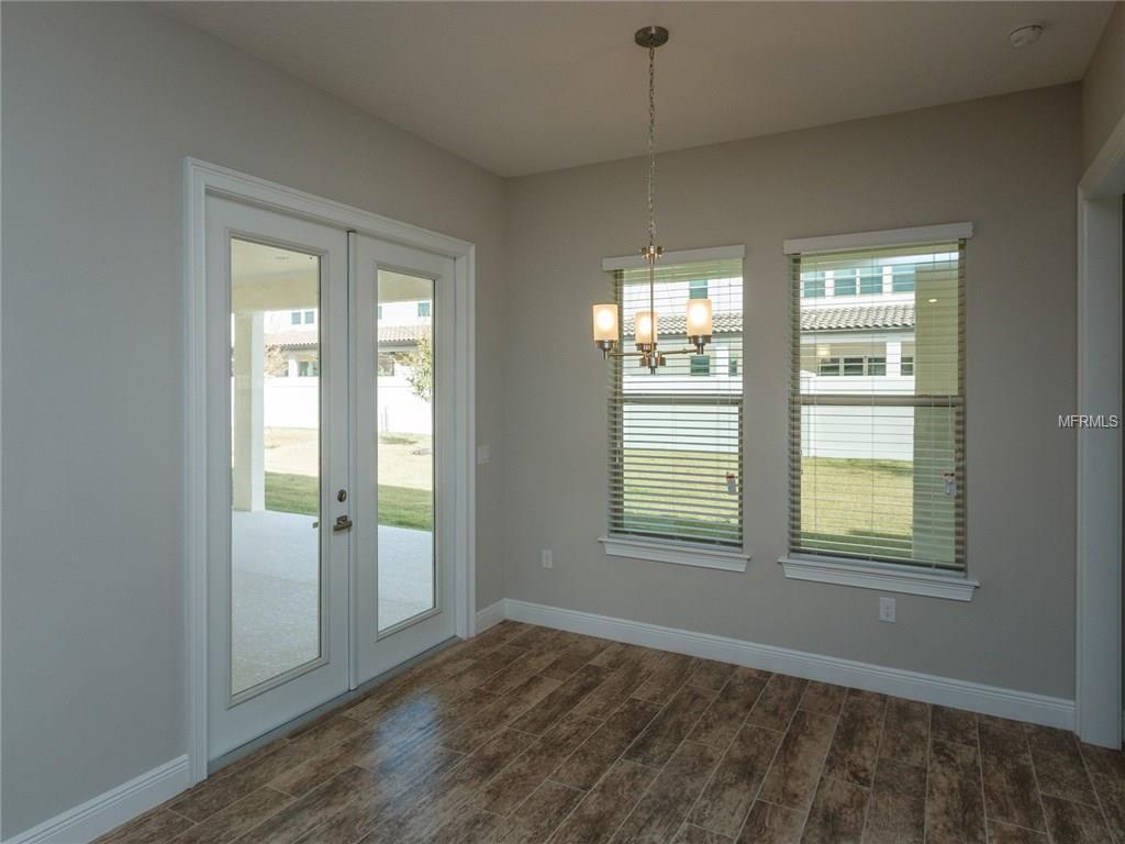 7956 CHILTON DRIVE, ORLANDO, Florida 32836, 6 Bedrooms Bedrooms, 3 Rooms Rooms,4 BathroomsBathrooms,Residential,For sale,CHILTON,O5442242