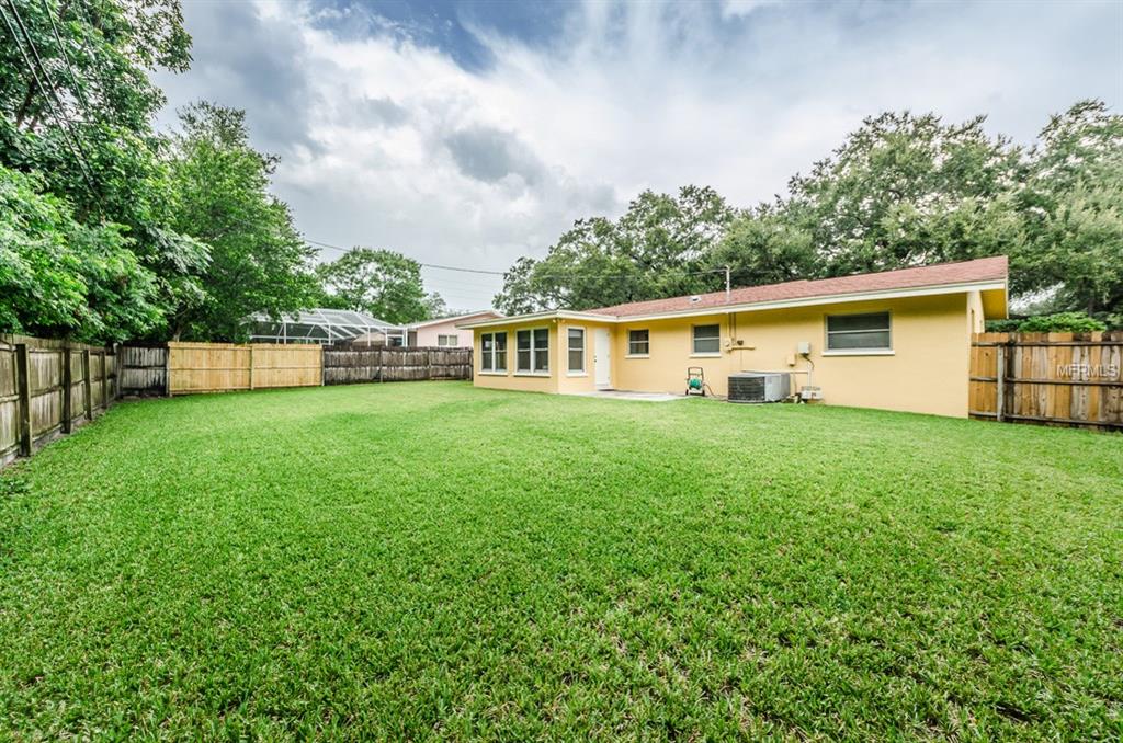 1607 WOODRIDGE DRIVE, CLEARWATER, Florida 33756, 2 Bedrooms Bedrooms, 6 Rooms Rooms,2 BathroomsBathrooms,Residential,For sale,WOODRIDGE,T2898944