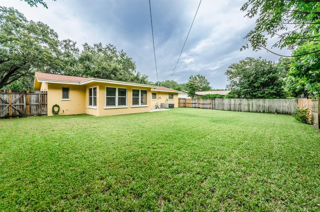 1607 WOODRIDGE DRIVE, CLEARWATER, Florida 33756, 2 Bedrooms Bedrooms, 6 Rooms Rooms,2 BathroomsBathrooms,Residential,For sale,WOODRIDGE,T2898944