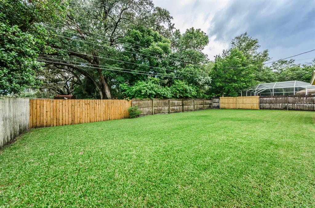 1607 WOODRIDGE DRIVE, CLEARWATER, Florida 33756, 2 Bedrooms Bedrooms, 6 Rooms Rooms,2 BathroomsBathrooms,Residential,For sale,WOODRIDGE,T2898944