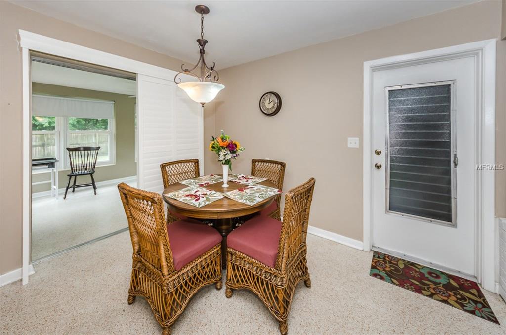 1607 WOODRIDGE DRIVE, CLEARWATER, Florida 33756, 2 Bedrooms Bedrooms, 6 Rooms Rooms,2 BathroomsBathrooms,Residential,For sale,WOODRIDGE,T2898944