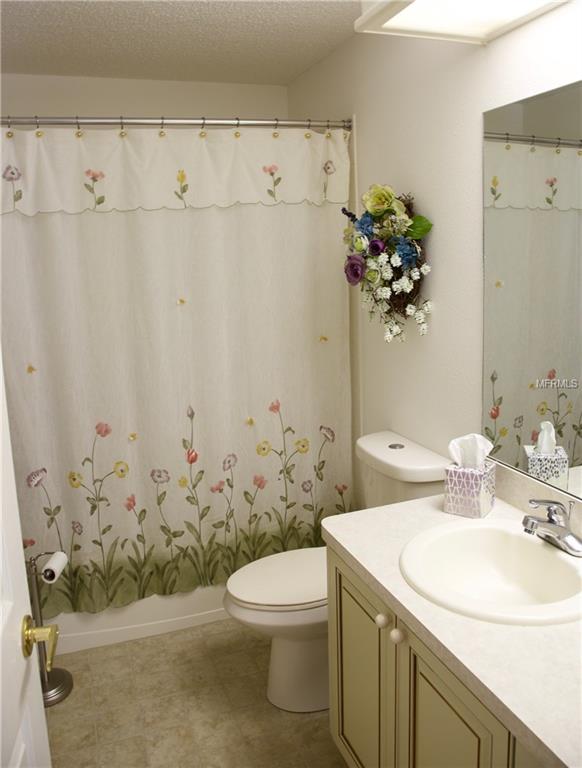 1001 ALMONDWOOD DRIVE, TRINITY, Florida 34655, 2 Bedrooms Bedrooms, 6 Rooms Rooms,2 BathroomsBathrooms,Residential,For sale,ALMONDWOOD,W7633795