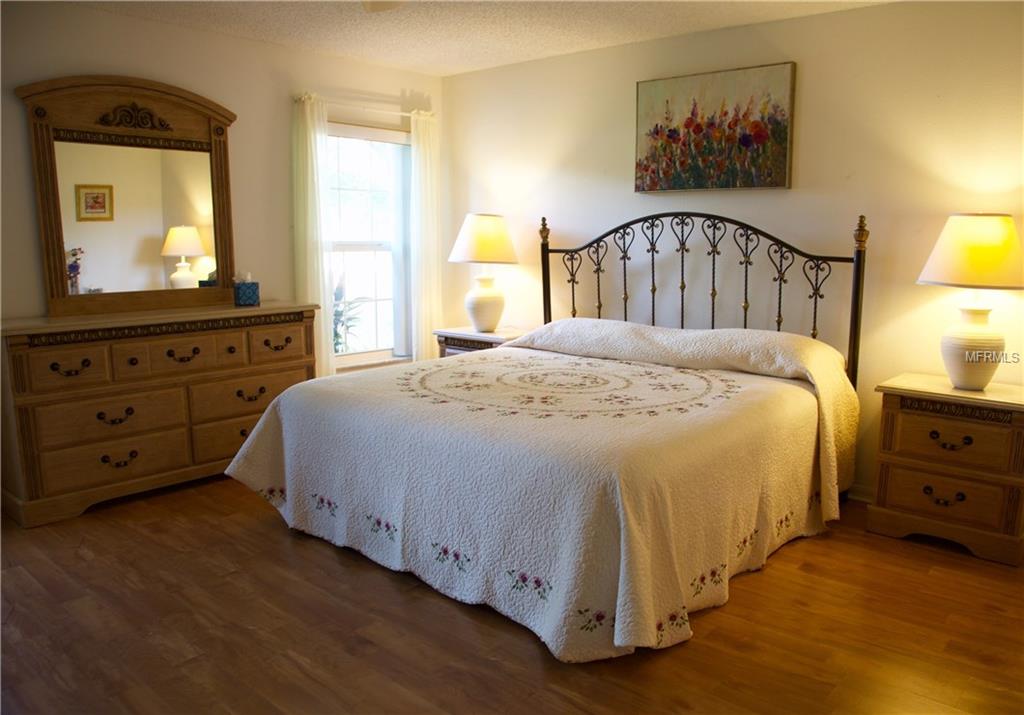 1001 ALMONDWOOD DRIVE, TRINITY, Florida 34655, 2 Bedrooms Bedrooms, 6 Rooms Rooms,2 BathroomsBathrooms,Residential,For sale,ALMONDWOOD,W7633795