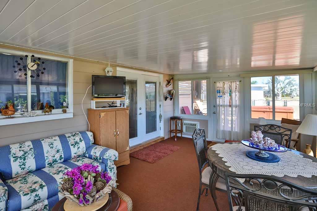 816 FOX HILLS DRIVE, SUN CITY CENTER, Florida 33573, 2 Bedrooms Bedrooms, 4 Rooms Rooms,1 BathroomBathrooms,Residential,For sale,FOX HILLS,T2914722