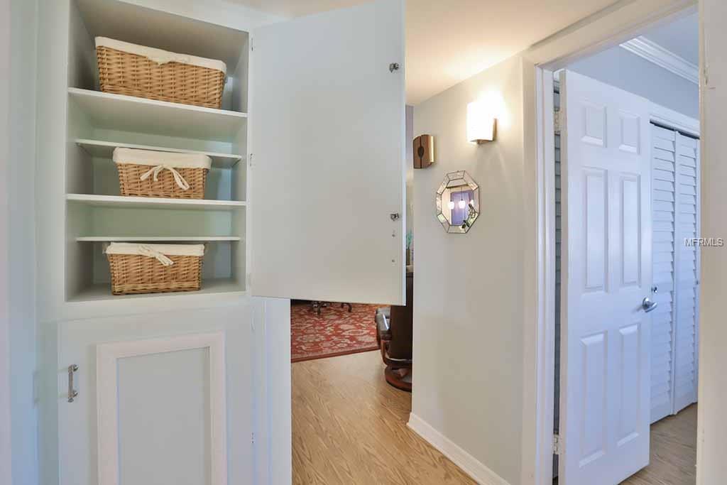 816 FOX HILLS DRIVE, SUN CITY CENTER, Florida 33573, 2 Bedrooms Bedrooms, 4 Rooms Rooms,1 BathroomBathrooms,Residential,For sale,FOX HILLS,T2914722