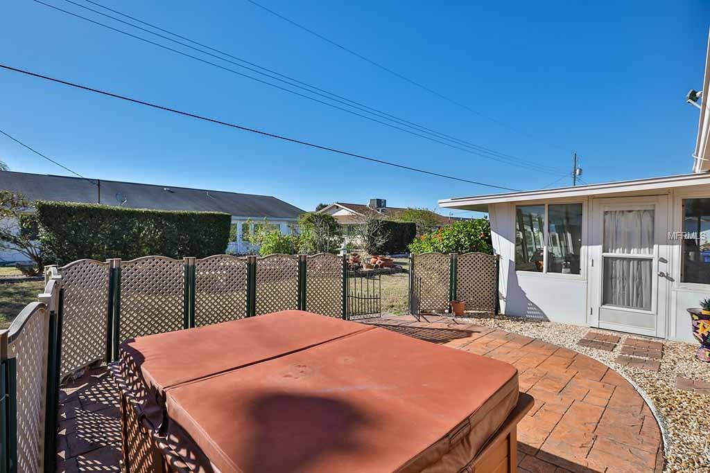 816 FOX HILLS DRIVE, SUN CITY CENTER, Florida 33573, 2 Bedrooms Bedrooms, 4 Rooms Rooms,1 BathroomBathrooms,Residential,For sale,FOX HILLS,T2914722