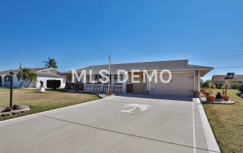 816 FOX HILLS DRIVE, SUN CITY CENTER, Florida 33573, 2 Bedrooms Bedrooms, 4 Rooms Rooms,1 BathroomBathrooms,Residential,For sale,FOX HILLS,T2914722