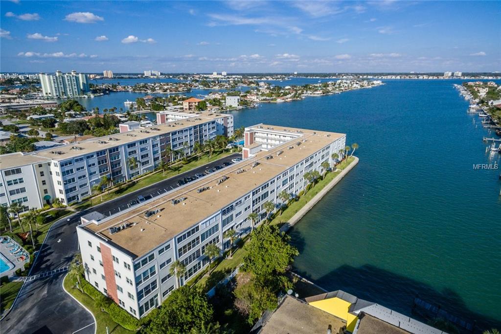 5555 GULF BOULEVARD, ST PETE BEACH, Florida 33706, 2 Bedrooms Bedrooms, 5 Rooms Rooms,2 BathroomsBathrooms,Residential,For sale,GULF,U7840497