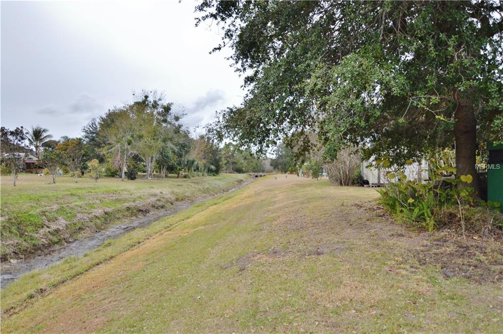 2750 SHORTLEAF COURT, KISSIMMEE, Florida 34746, 3 Bedrooms Bedrooms, 8 Rooms Rooms,2 BathroomsBathrooms,Residential,For sale,SHORTLEAF,O5556064