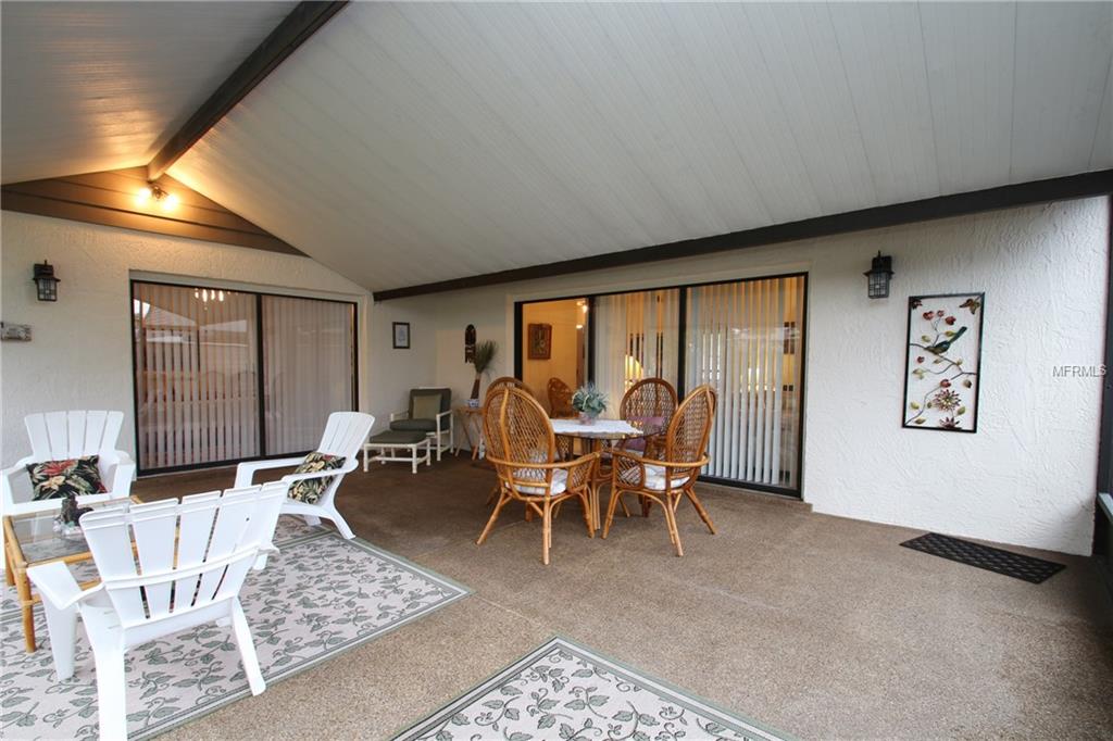 325 WINDRUSH LOOP, TARPON SPRINGS, Florida 34689, 2 Bedrooms Bedrooms, 5 Rooms Rooms,2 BathroomsBathrooms,Residential,For sale,WINDRUSH,U7845234