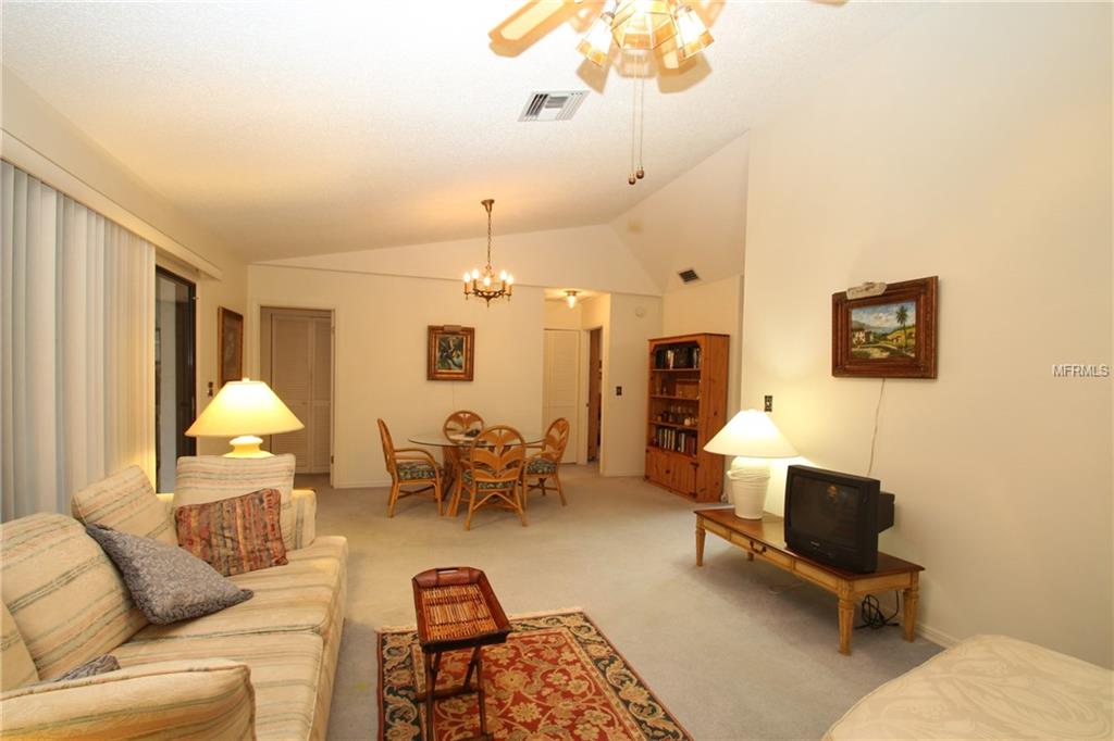 325 WINDRUSH LOOP, TARPON SPRINGS, Florida 34689, 2 Bedrooms Bedrooms, 5 Rooms Rooms,2 BathroomsBathrooms,Residential,For sale,WINDRUSH,U7845234