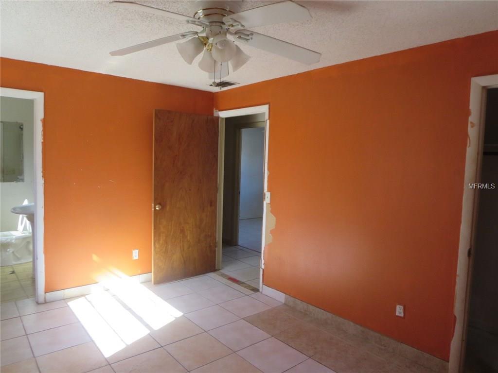 513 PEACH TREE LANE, ALTAMONTE SPRINGS, Florida 32701, 3 Bedrooms Bedrooms, 5 Rooms Rooms,1 BathroomBathrooms,Residential,For sale,PEACH TREE,O5558877