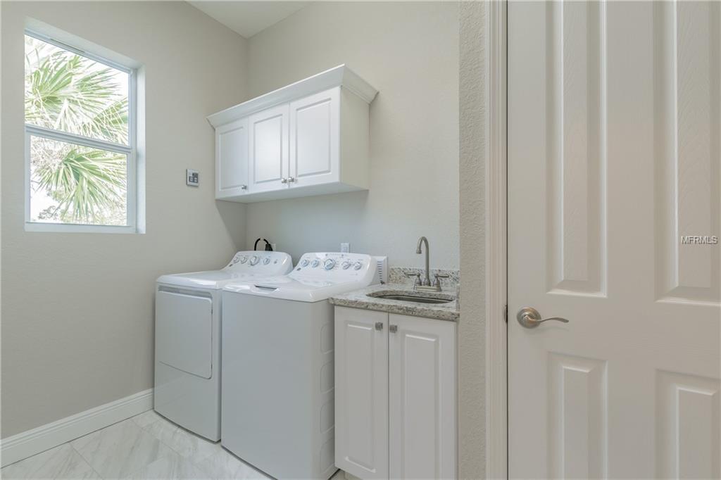 590 RIVERCREST LANE, TARPON SPRINGS, Florida 34689, 3 Bedrooms Bedrooms, 5 Rooms Rooms,2 BathroomsBathrooms,Residential,For sale,RIVERCREST,W7637672