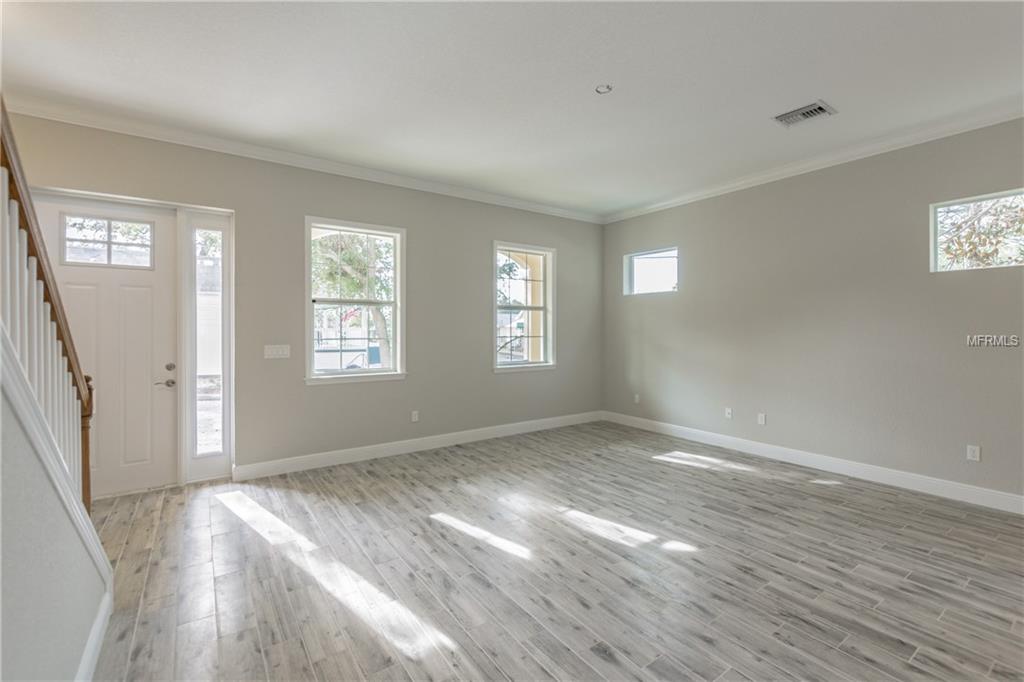 590 RIVERCREST LANE, TARPON SPRINGS, Florida 34689, 3 Bedrooms Bedrooms, 5 Rooms Rooms,2 BathroomsBathrooms,Residential,For sale,RIVERCREST,W7637672