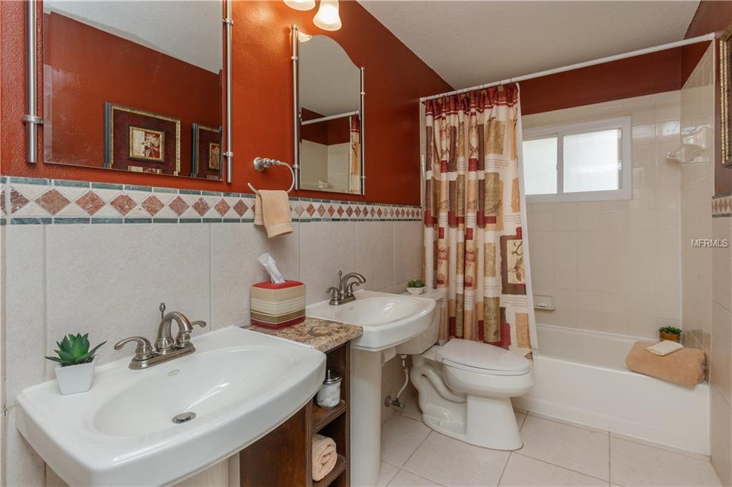 1658 EAGLE NEST CIRCLE, WINTER SPRINGS, Florida 32708, 4 Bedrooms Bedrooms, 13 Rooms Rooms,2 BathroomsBathrooms,Residential,For sale,EAGLE NEST,O5561182