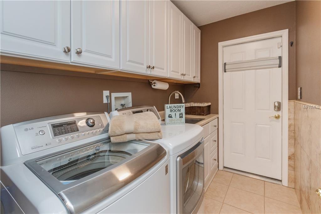 1658 EAGLE NEST CIRCLE, WINTER SPRINGS, Florida 32708, 4 Bedrooms Bedrooms, 13 Rooms Rooms,2 BathroomsBathrooms,Residential,For sale,EAGLE NEST,O5561182