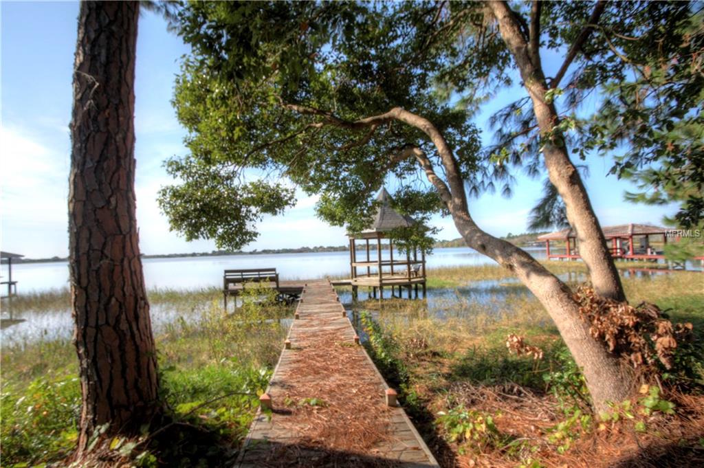 1961 EDGEWATER DRIVE, MOUNT DORA, Florida 32757, 4 Bedrooms Bedrooms, 11 Rooms Rooms,3 BathroomsBathrooms,Residential,For sale,EDGEWATER,G4828399