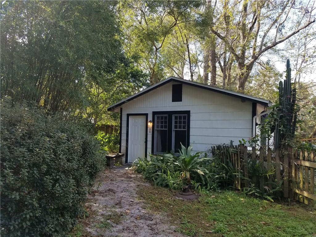 327 W NEW YORK AVENUE, LAKE HELEN, Florida 32744, 3 Bedrooms Bedrooms, 6 Rooms Rooms,2 BathroomsBathrooms,Residential,For sale,NEW YORK,V4722079