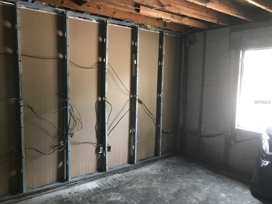 7624 FOREST CITY ROAD, ORLANDO, Florida 32810, 2 Bedrooms Bedrooms, 3 Rooms Rooms,2 BathroomsBathrooms,Residential,For sale,FOREST CITY,O5553833