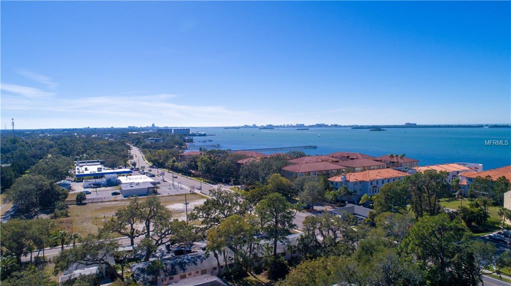 1515 BAYSHORE BOULEVARD, DUNEDIN, Florida 34698, 2 Bedrooms Bedrooms, 3 Rooms Rooms,2 BathroomsBathrooms,Residential,For sale,BAYSHORE,W7636861