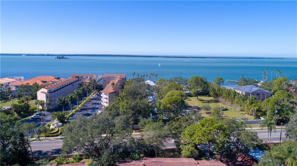 1515 BAYSHORE BOULEVARD, DUNEDIN, Florida 34698, 2 Bedrooms Bedrooms, 3 Rooms Rooms,2 BathroomsBathrooms,Residential,For sale,BAYSHORE,W7636861