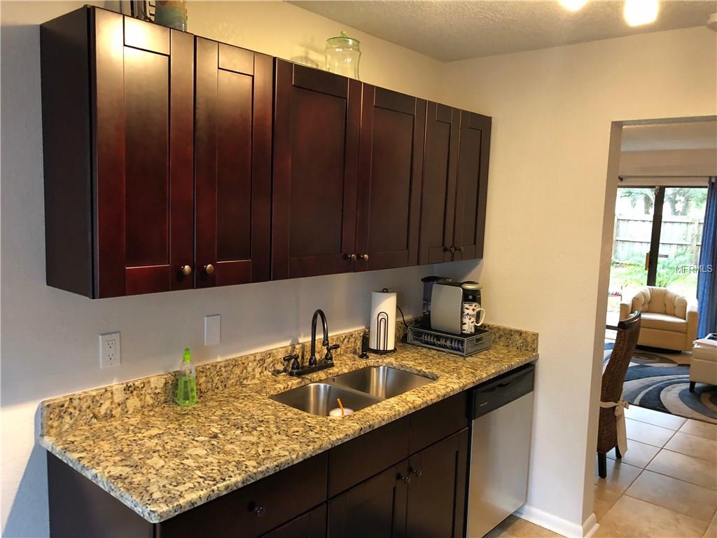 1515 BAYSHORE BOULEVARD, DUNEDIN, Florida 34698, 2 Bedrooms Bedrooms, 3 Rooms Rooms,2 BathroomsBathrooms,Residential,For sale,BAYSHORE,W7636861