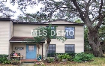 1515 BAYSHORE BOULEVARD, DUNEDIN, Florida 34698, 2 Bedrooms Bedrooms, 3 Rooms Rooms,2 BathroomsBathrooms,Residential,For sale,BAYSHORE,W7636861