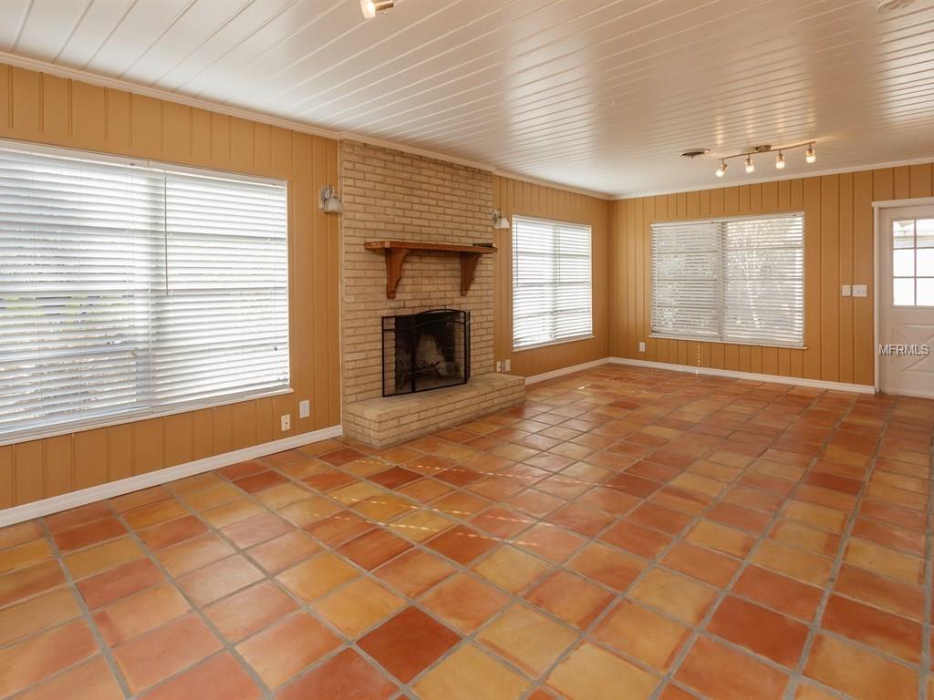 1361 HOBSON STREET, LONGWOOD, Florida 32750, 4 Bedrooms Bedrooms, 8 Rooms Rooms,2 BathroomsBathrooms,Residential,For sale,HOBSON,O5557149