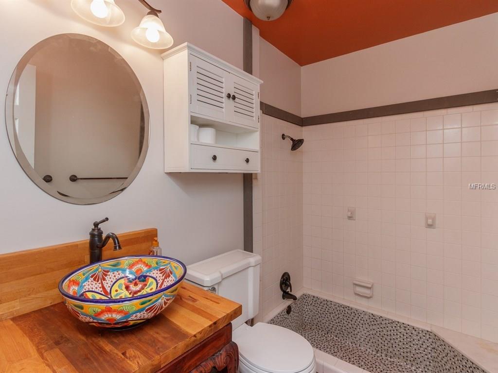 1361 HOBSON STREET, LONGWOOD, Florida 32750, 4 Bedrooms Bedrooms, 8 Rooms Rooms,2 BathroomsBathrooms,Residential,For sale,HOBSON,O5557149