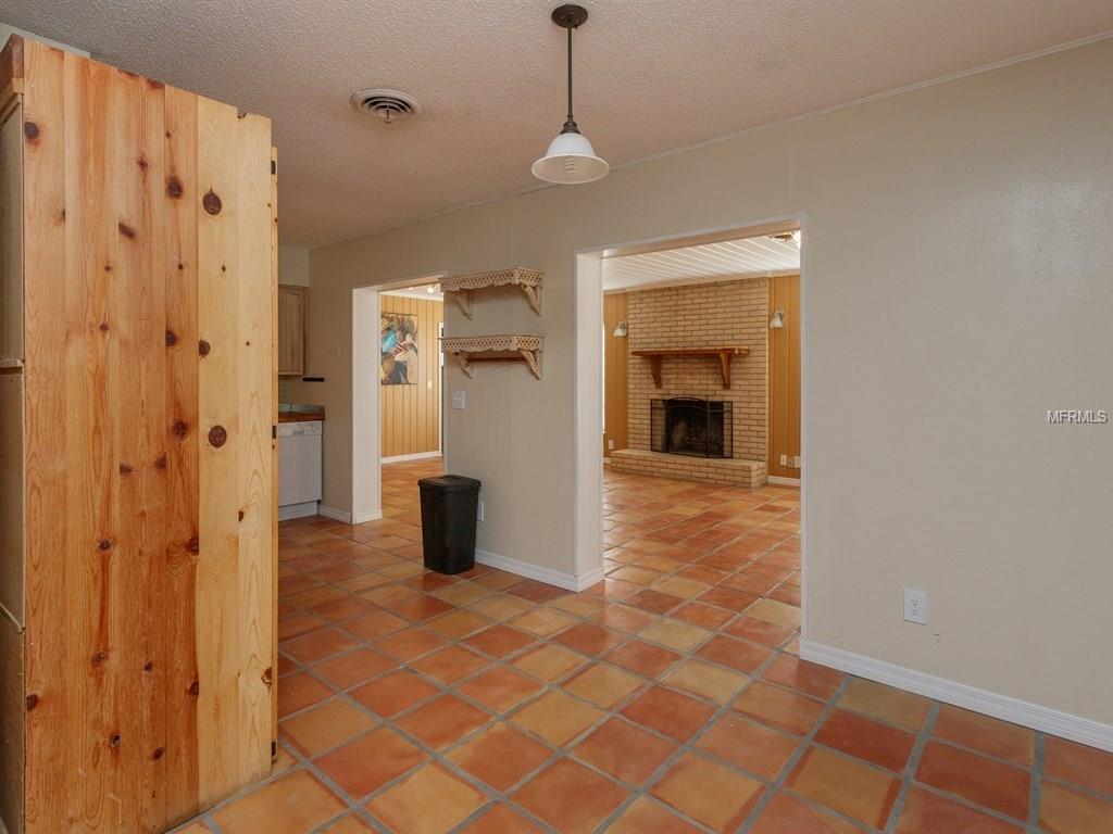 1361 HOBSON STREET, LONGWOOD, Florida 32750, 4 Bedrooms Bedrooms, 8 Rooms Rooms,2 BathroomsBathrooms,Residential,For sale,HOBSON,O5557149