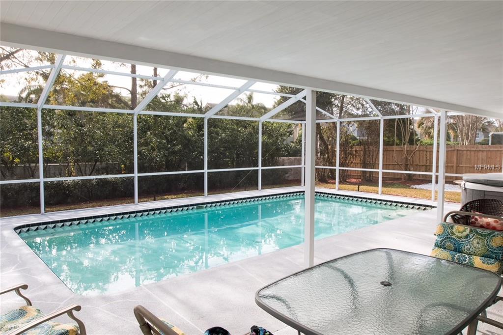 15107 SOUTHFORK DRIVE, TAMPA, Florida 33624, 4 Bedrooms Bedrooms, 7 Rooms Rooms,2 BathroomsBathrooms,Residential,For sale,SOUTHFORK,T2924777