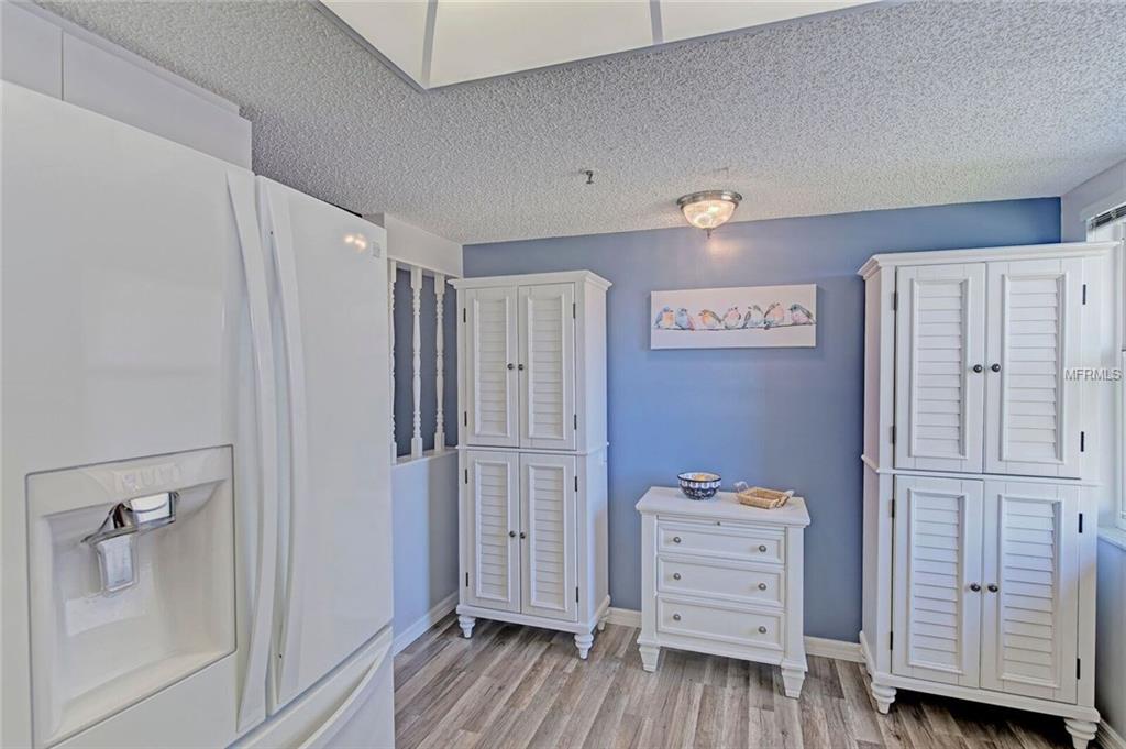 6503 STONE RIVER RD, BRADENTON, Florida 34203, 2 Bedrooms Bedrooms, 4 Rooms Rooms,2 BathroomsBathrooms,Residential,For sale,STONE RIVER RD,A4208236