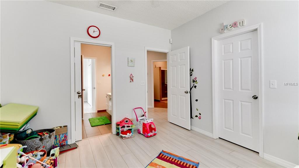 5116 54TH STREET W, BRADENTON, Florida 34210, 4 Bedrooms Bedrooms, 8 Rooms Rooms,3 BathroomsBathrooms,Residential,For sale,54TH,A4208587