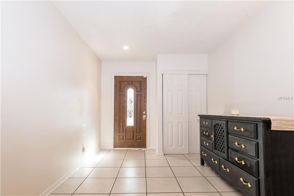 9720 CYPRESS SHADOW AVENUE, TAMPA, Florida 33647, 3 Bedrooms Bedrooms, 5 Rooms Rooms,2 BathroomsBathrooms,Residential,For sale,CYPRESS SHADOW,T2927089