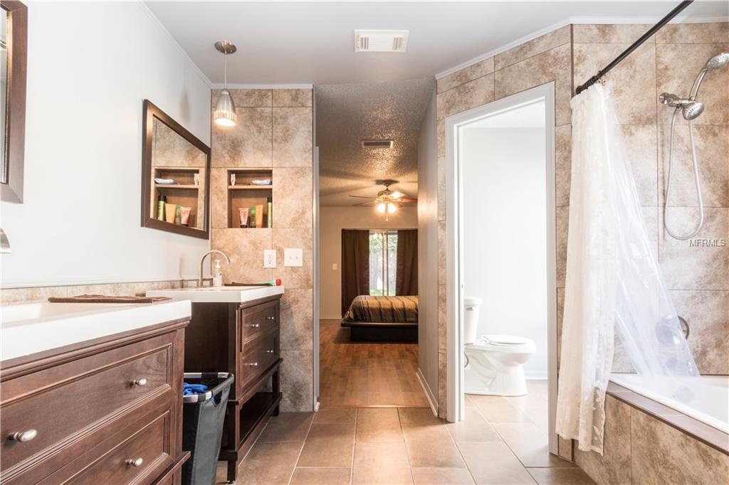 9720 CYPRESS SHADOW AVENUE, TAMPA, Florida 33647, 3 Bedrooms Bedrooms, 5 Rooms Rooms,2 BathroomsBathrooms,Residential,For sale,CYPRESS SHADOW,T2927089