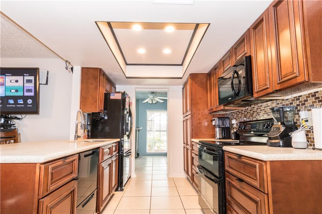 9720 CYPRESS SHADOW AVENUE, TAMPA, Florida 33647, 3 Bedrooms Bedrooms, 5 Rooms Rooms,2 BathroomsBathrooms,Residential,For sale,CYPRESS SHADOW,T2927089