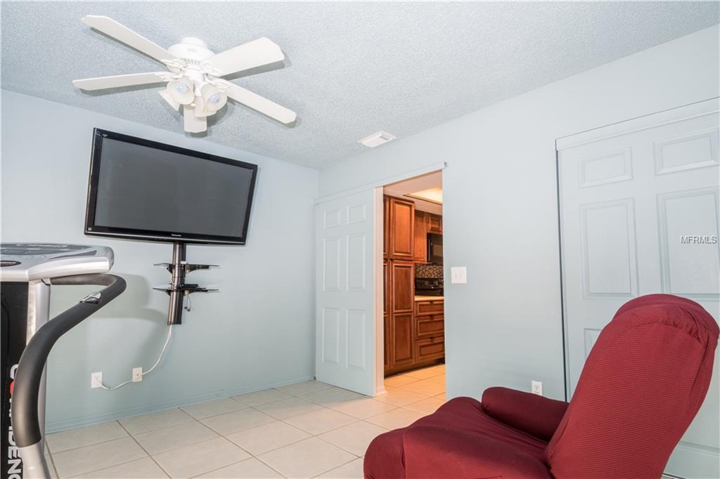 9720 CYPRESS SHADOW AVENUE, TAMPA, Florida 33647, 3 Bedrooms Bedrooms, 5 Rooms Rooms,2 BathroomsBathrooms,Residential,For sale,CYPRESS SHADOW,T2927089