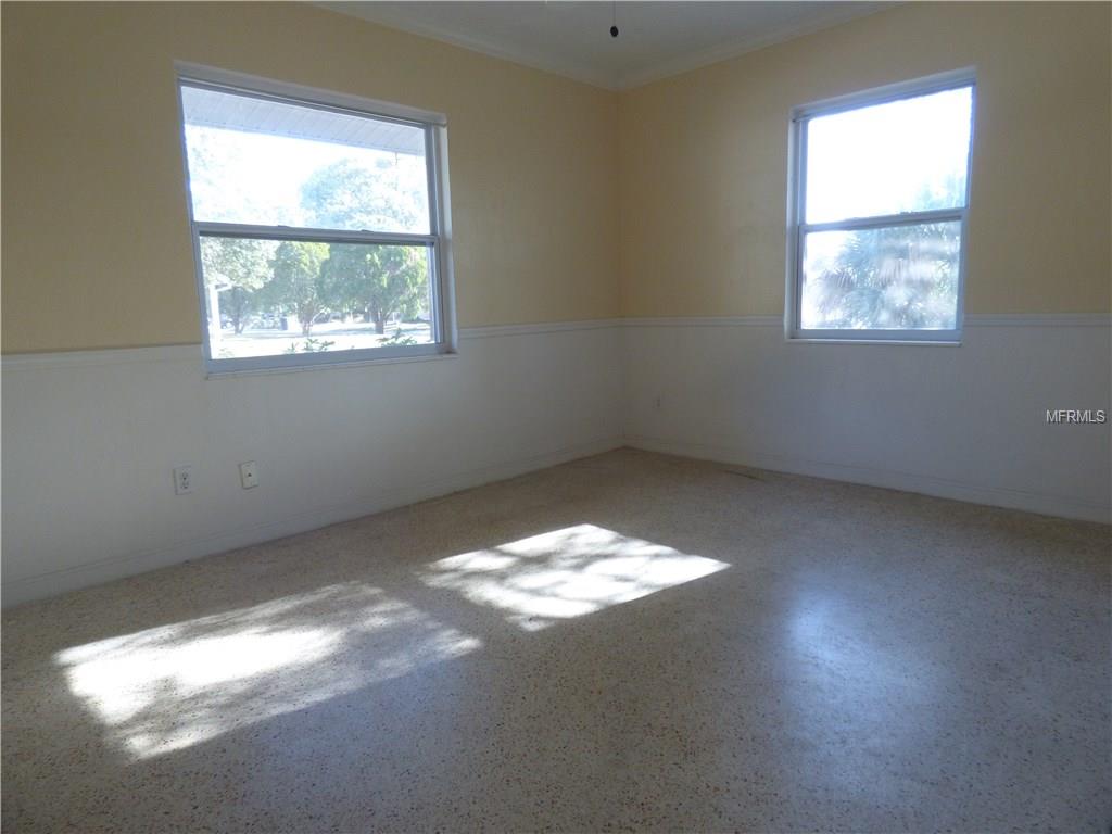 600 CEDARWOOD STREET N, ST PETERSBURG, Florida 33703, 2 Bedrooms Bedrooms, 3 Rooms Rooms,1 BathroomBathrooms,Residential,For sale,CEDARWOOD,U7846978