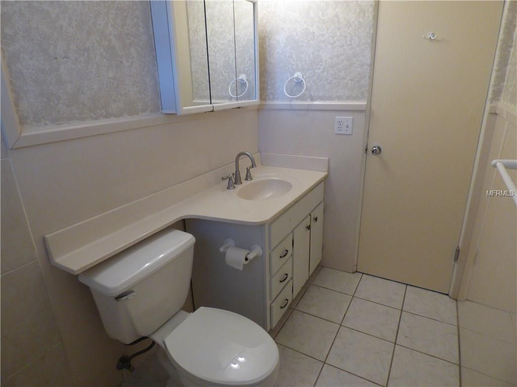 600 CEDARWOOD STREET N, ST PETERSBURG, Florida 33703, 2 Bedrooms Bedrooms, 3 Rooms Rooms,1 BathroomBathrooms,Residential,For sale,CEDARWOOD,U7846978