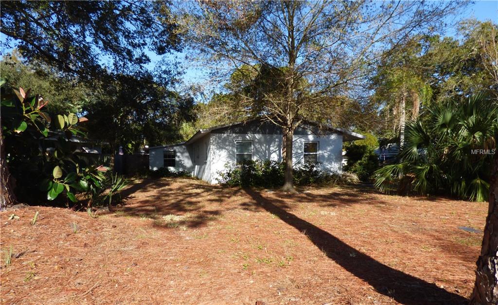 600 CEDARWOOD STREET N, ST PETERSBURG, Florida 33703, 2 Bedrooms Bedrooms, 3 Rooms Rooms,1 BathroomBathrooms,Residential,For sale,CEDARWOOD,U7846978