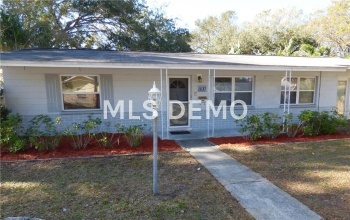 600 CEDARWOOD STREET N, ST PETERSBURG, Florida 33703, 2 Bedrooms Bedrooms, 3 Rooms Rooms,1 BathroomBathrooms,Residential,For sale,CEDARWOOD,U7846978