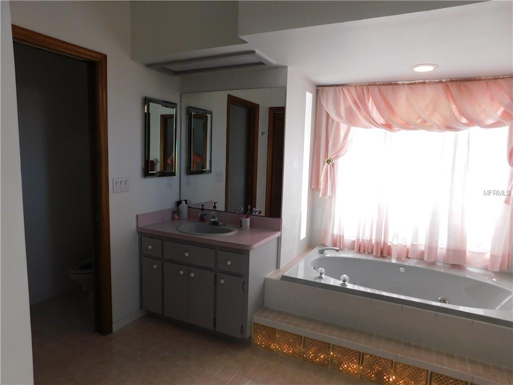 8107 MILLWOOD DRIVE, BAYONET POINT, Florida 34667, 3 Bedrooms Bedrooms, 9 Rooms Rooms,2 BathroomsBathrooms,Residential,For sale,MILLWOOD,H2204608