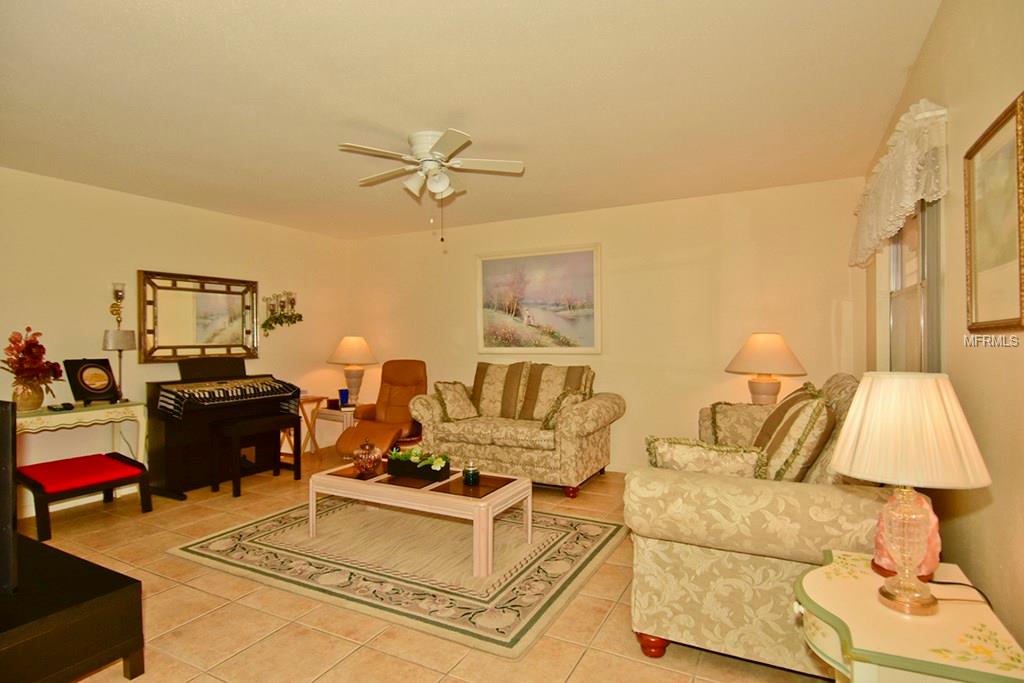 201 BEDFORD TRAIL, SUN CITY CENTER, Florida 33573, 2 Bedrooms Bedrooms, 5 Rooms Rooms,2 BathroomsBathrooms,Residential,For sale,BEDFORD,T2928202