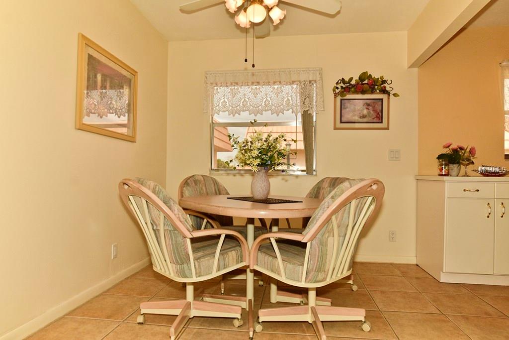 201 BEDFORD TRAIL, SUN CITY CENTER, Florida 33573, 2 Bedrooms Bedrooms, 5 Rooms Rooms,2 BathroomsBathrooms,Residential,For sale,BEDFORD,T2928202