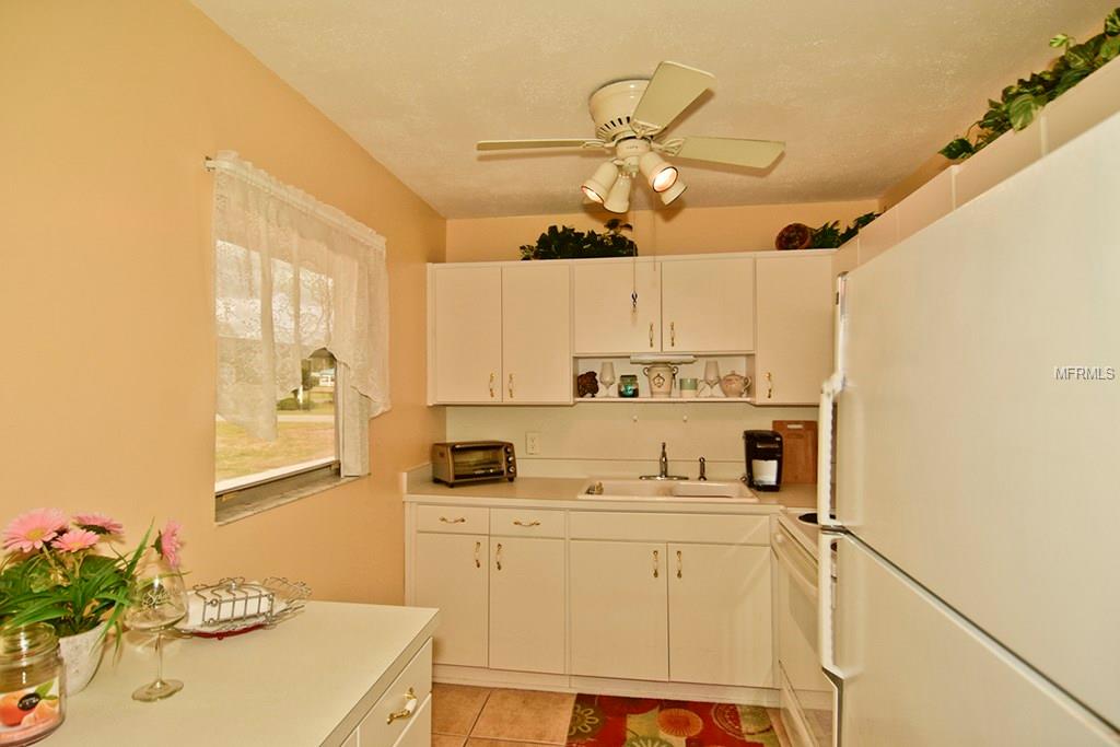 201 BEDFORD TRAIL, SUN CITY CENTER, Florida 33573, 2 Bedrooms Bedrooms, 5 Rooms Rooms,2 BathroomsBathrooms,Residential,For sale,BEDFORD,T2928202